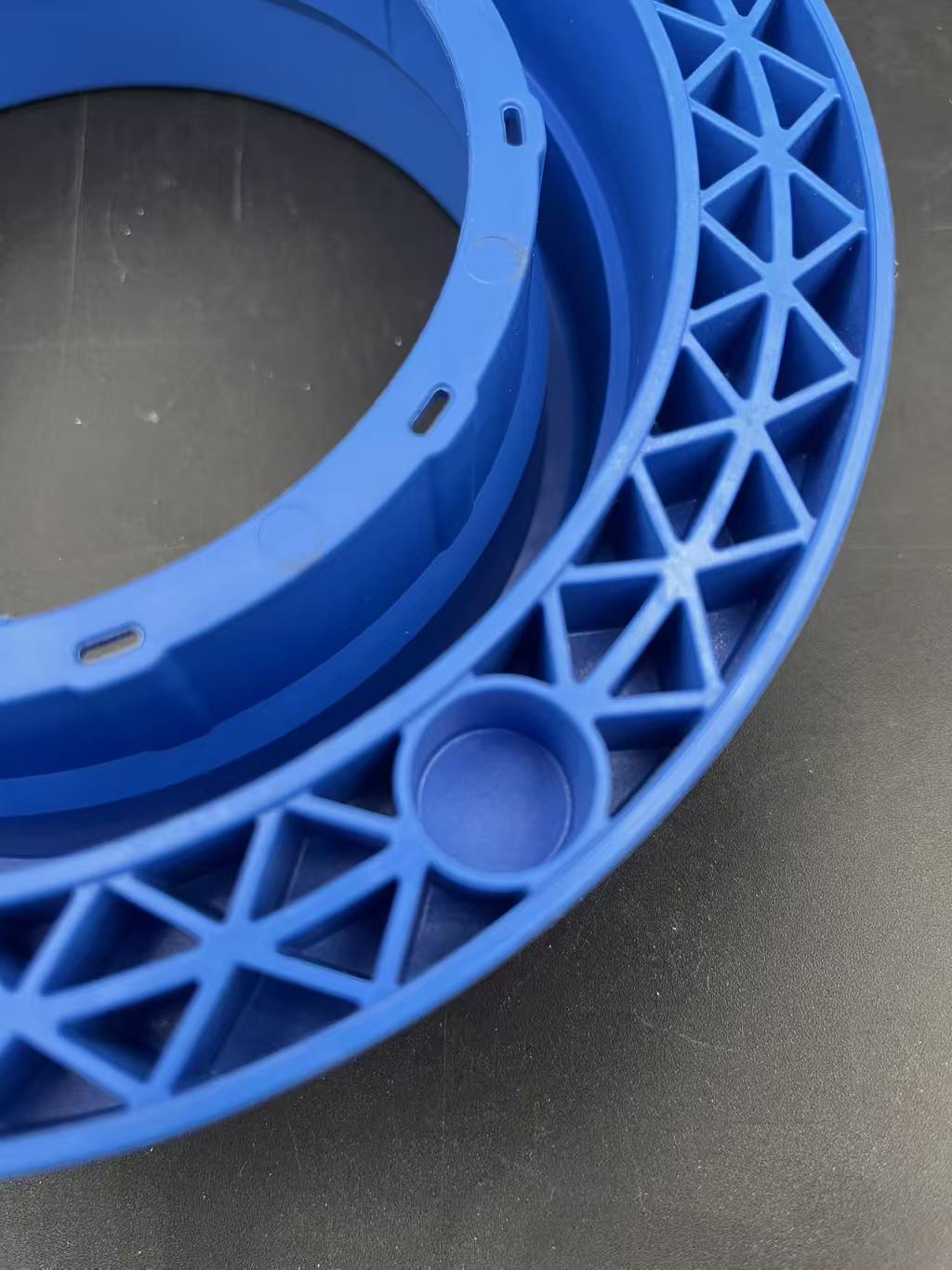 Flower transportation disc